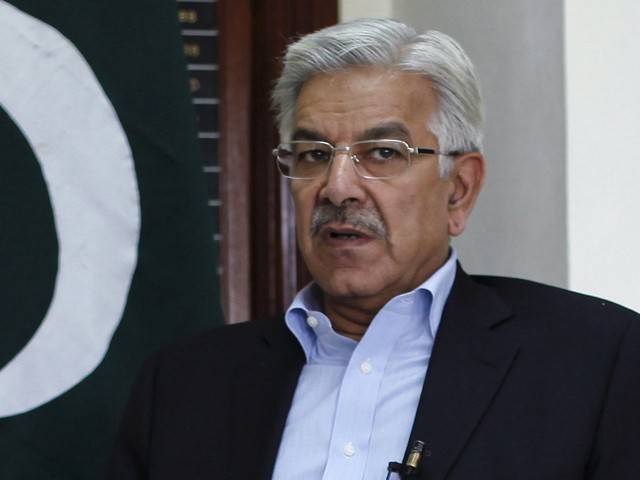 حافظ سعید کی نظر بندی قومی مفاد میں ہے، خواجہ آصف