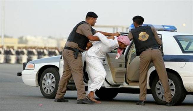 جدہ میں اے ٹی ایم پر بزرگوں سے فراڈ کرنے والا گروہ گرفتار