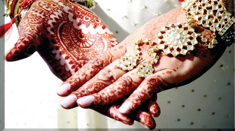  افغان جوڑوں کی رخصتی کے بیچ ”ڈیورنڈ لائن“حائل ہوگئی