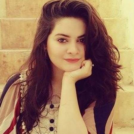 میک اپ کی جادوگری؛نئی تصاویرمیں منال خان کو پہچاننامشکل