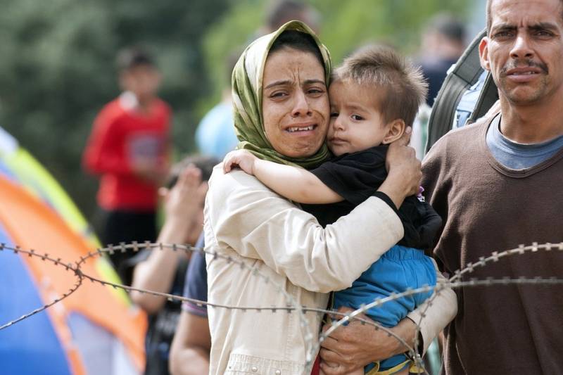 انسانی اسمگلروں نے تارکین وطن کو لوٹنا شروع کر دیا 