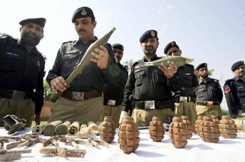 39اشتہاری561جرائم پیشہ و مشتبہ افراد گرفتار 