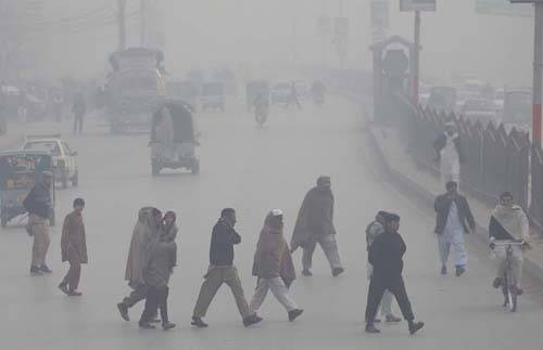پشاورمیں سردی جاتے جاتے پھر لوٹ آئی