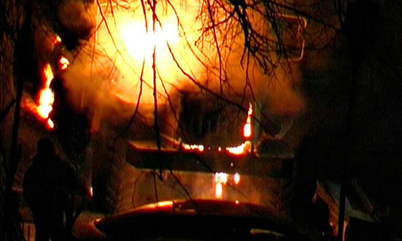 لاہور : مزنگ کے علاقے میں گھر میں آتشزدگی ،تین افراد جاں بحق