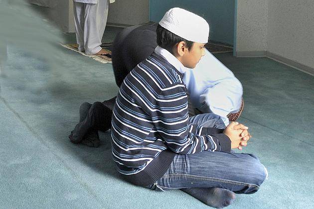 جرمن اسکول نے مسلمان طلبا کے نماز پڑھنے پر پابندی لگادی