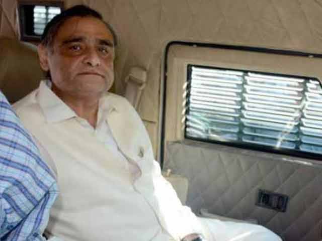 جیل میں ٹی وی نہیں، فائنل میچ کیسے دیکھوں، ڈاکٹر عاصم کا شکوہ