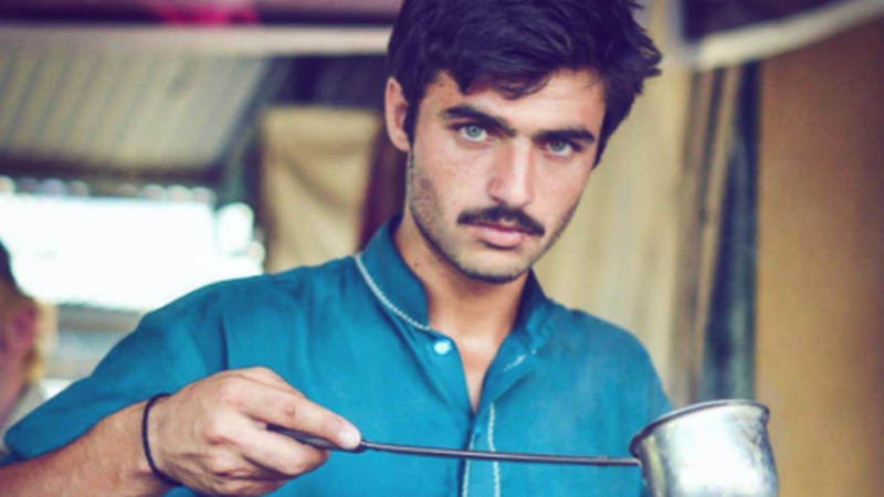 ارشد خان چائے والا فائنل میں شائقین کرکٹ کو چائے پلائے گا