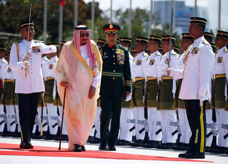 شاہ سلمان کو الوداع کرنے انڈونیشیا میں عوام کا سمندر امڈ آیا