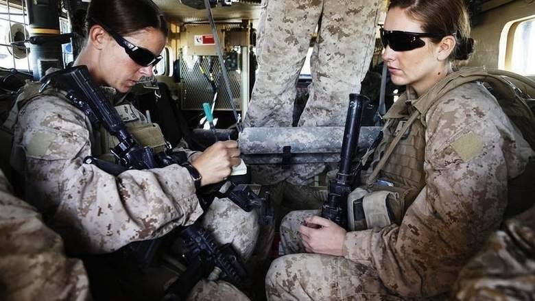 امریکا ، خواتین فوجی اہلکاروں کی نازیبا تصاویر سوشل میڈیا پر جاری, فوج میں کھلبلی