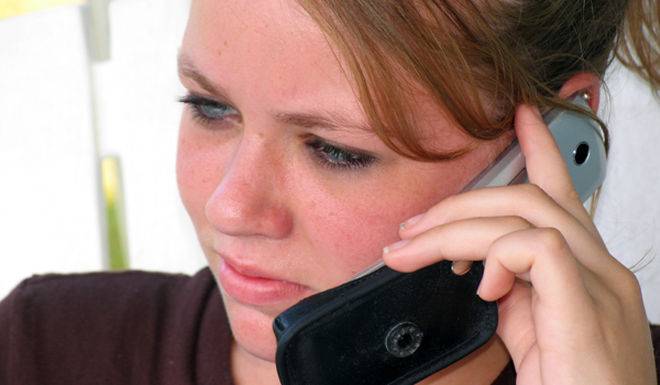  سیل فون کا بکثرت استعمال خطرناک ہے: امریکی تحقیق