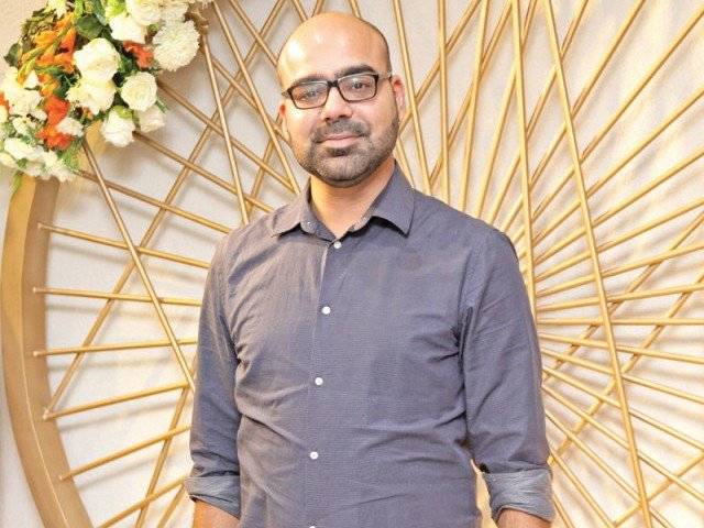 جنید اکرم کی کتابیں پڑھنے کے شوقین افراد کیلئے بڑی آفر