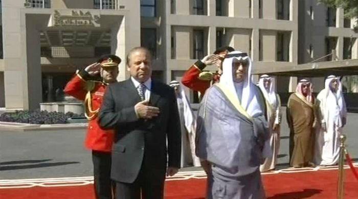 کویت نے چھ سال بعد پاکستان پر ویزا پابندیاں ختم کر دیں