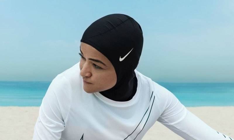 نائیکی نے خواتین کے لیے حجاب بنا دیا