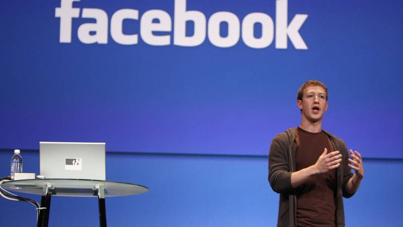 بانی فیس بک مارک زکربرگ کو 12سال بعد ڈگری مل گئی 
