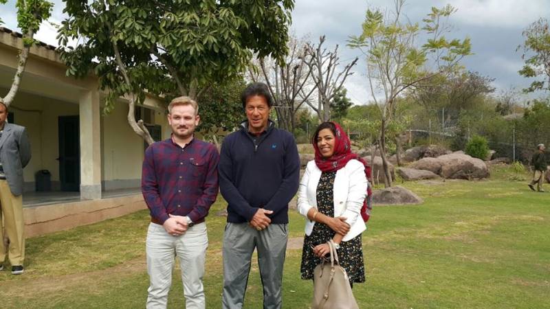 عمران خان کی نیو نیوز کی رپورٹر عفت حسن رضوی سے ملاقات