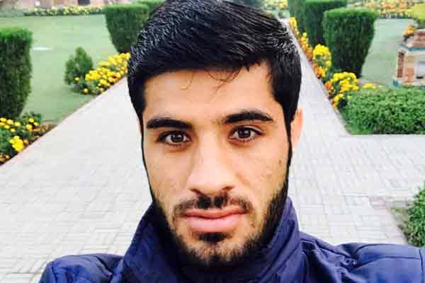 پشاور زلمی کے باؤلر محمد اصغر خان آرمی چیف کیساتھ آج کھانا کھائیں گے