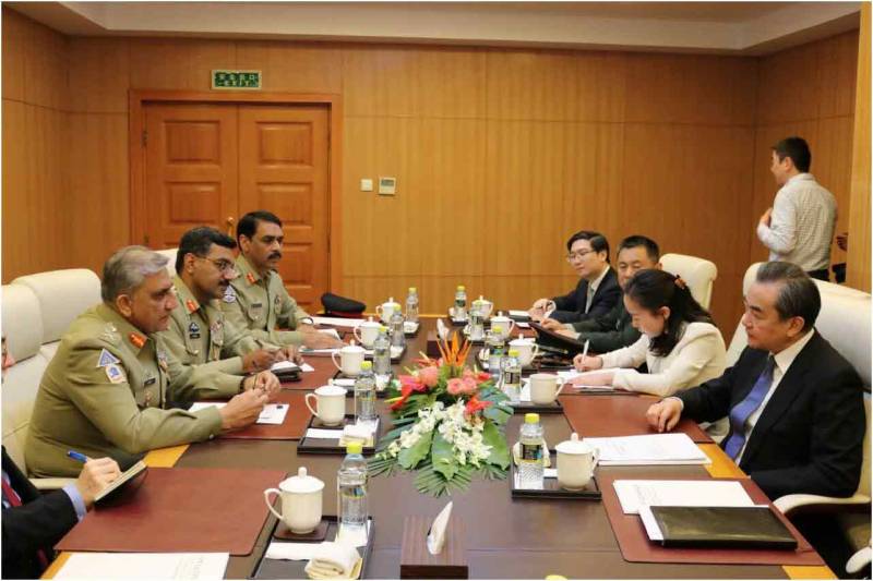  آرمی چیف کی چینی وزیر خارجہ سے ملاقات، دو طرفہ امور پر تبادلہ خیال