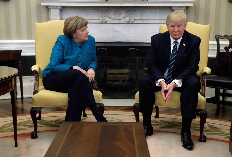 ڈونلڈ ٹرمپ نے جرمن چانسلر سے ہاتھ ملانے سے انکار کر دیا