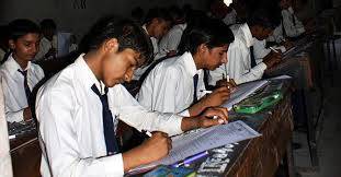 سکھر میں ساتویں جماعت کا انگریزی کا پرچہ آؤٹ