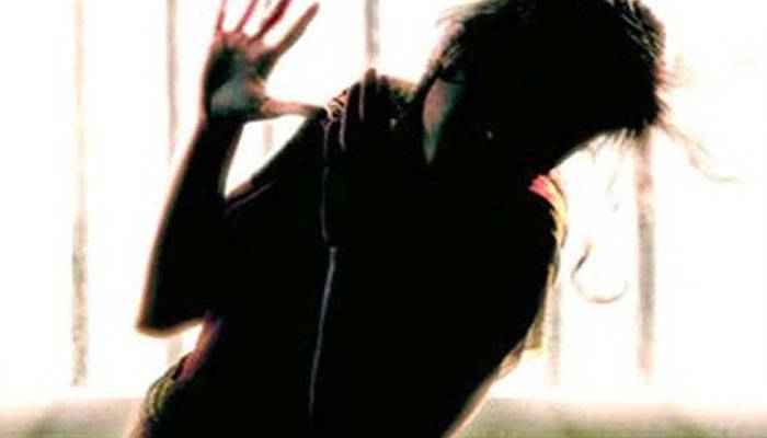  سٹیج اداکارہ میشام خان کو ساتھی اداکار گوشی ٹو نے زیادتی کا نشانہ بنا ڈالا 