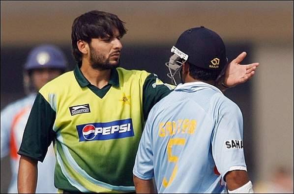 ” عمر انکی 28 سال کیوں نہ ہو جائے ، دماغ ا ن کا 16 سال سے بڑا ہی نہیں ہوتا“