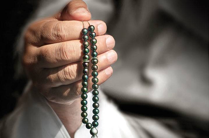 تنہائی میں عبادت کرنے سے دماغی صحت بہتر رہتی ہے، تحقیق