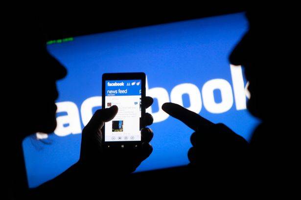 پاکستان کی درخواست پر ٹوئٹر و فیس بک نے بڑے پیمانے پر اکاونٹس بند کر دیے