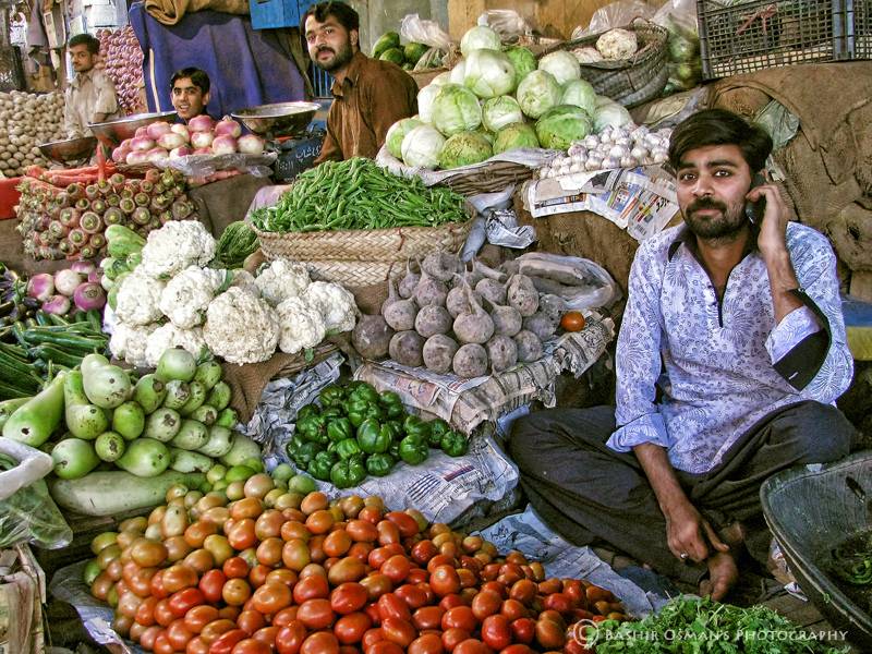 ٹماٹر اور چکن کی قیمتیں آسمان سے باتیں کرنے لگیں