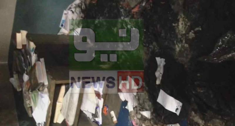 پنجاب یونیورسٹی میں کشیدگی تاحال برقرار، ہاسٹل کے دو کمرے جلا دیئے گئے