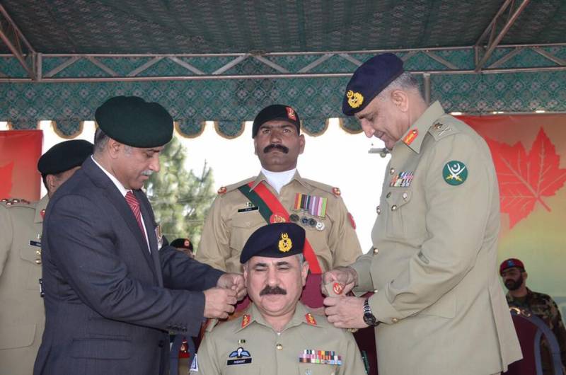 آرمی چیف کا کشمیر رجمنٹ سینٹر کا دورہ ، ملکی دفاع کیلئے رجمنٹ کی کاوشوں کو سراہا 