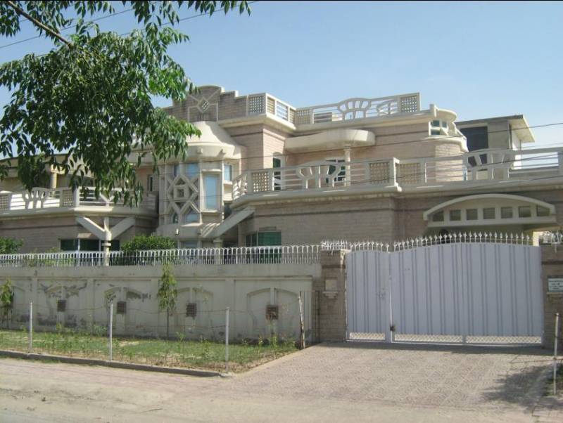 امریکہ میں مقیم پاکستانی کو 14 سال بعد اپنے گھر کا قبضہ واپس مل گیا