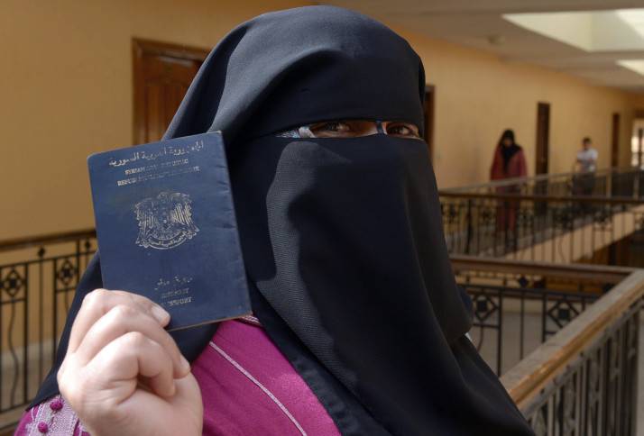 دنیا میں سب سے کمزور، مگر سب سے مہنگا شامی پاسپورٹ