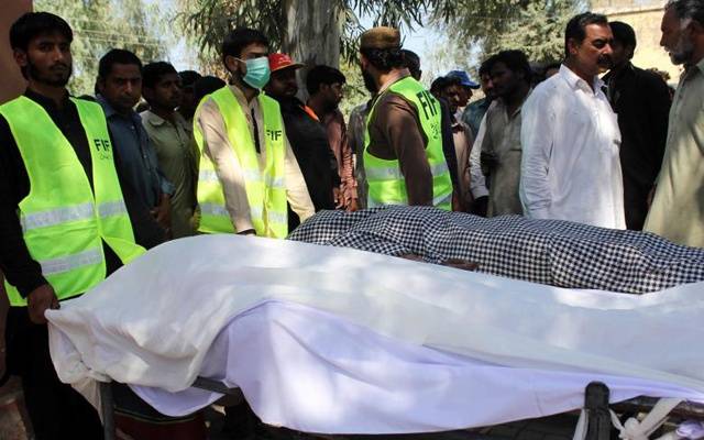 سرگودھا میں بیس افراد کے قتل کے پیچھے خاتون مرید کا ہاتھ نکلا