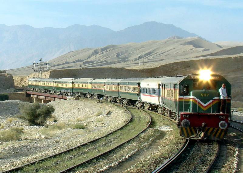 پاکستان میں ریل گاڑیوں کا نیا شیڈیول 15 اپریل سے جاری ہوگا