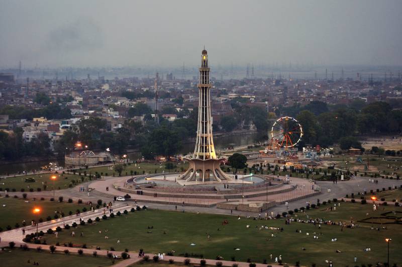 گاڑی کی ٹکرسے راہگیر جاں بحق،گاڑی اعلیٰ شخصیت کی بیٹی چلا رہی تھی