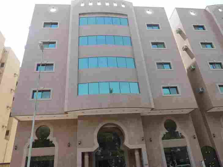 مکہ : ایک کمرے میں صرف چار حاجیوں کا قیام، سعودی مالکان نے حکومت کا حکم ماننے سے انکار کر دیا