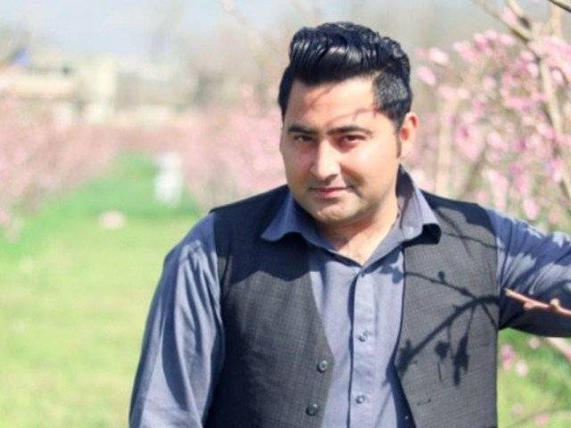 مشال خان کے والد کا بیٹے کا مقدمہ فوجی عدالت منتقل کرنیکا مطالبہ 