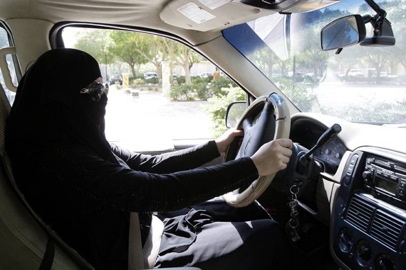 سعودی شوری کونسل کے سربراہ بھی خواتین کی ڈرائیونگ حق میں بو ل پڑے 