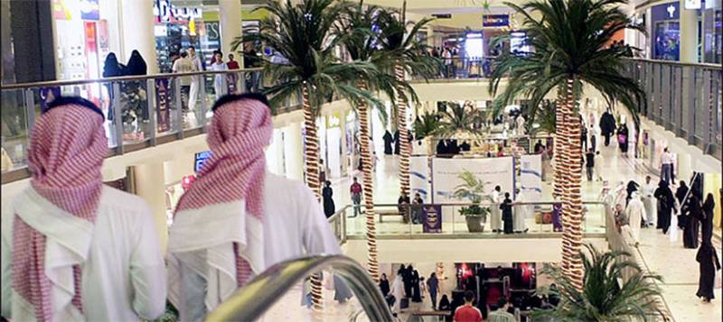 سعودی حکومت نے شاپنگ مالز میں غیر ملکیوں کے کام کرنے پر پابندی عائد 