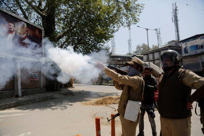 بھارتی فورسزنے سرینگر میں طاقت کا وحشیانہ استعمال کرکے کئی طلباء کو زخمی کردیا
