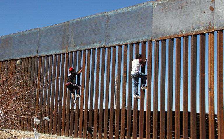 ٹرمپ میکسیکو کی سرحد پر دیوار کی تعمیر کے لیے رقم حاصل کرنے میں ناکام