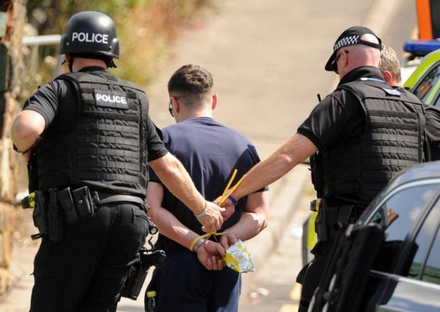 برطانوی پولیس نے دہشت گردی کا منصوبہ ناکام بنادیا