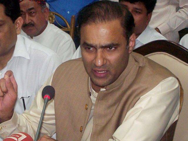 نواز شریف کا استعفیٰ مانگنے والوں کو جوتے لگائیں گے: عابد شیر علی
