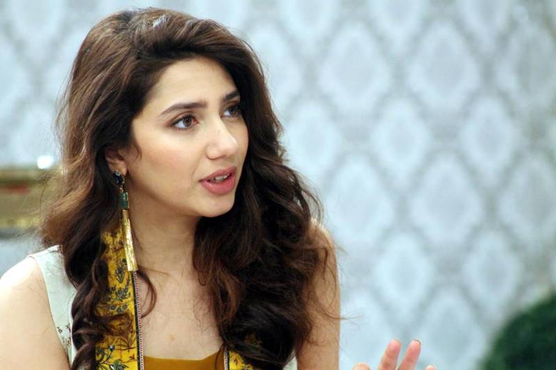 مائرہ خان کا مداحوں کیساتھ ٹوئٹر پر دلچسپ مکالمہ