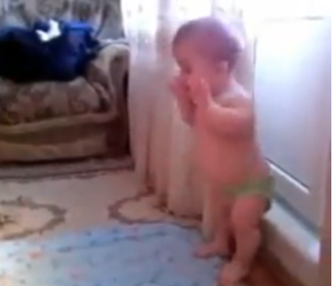 ایک سال کے بچے کی نماز پڑھنے کی ویڈیو سوشل میڈیا پر وائرل 