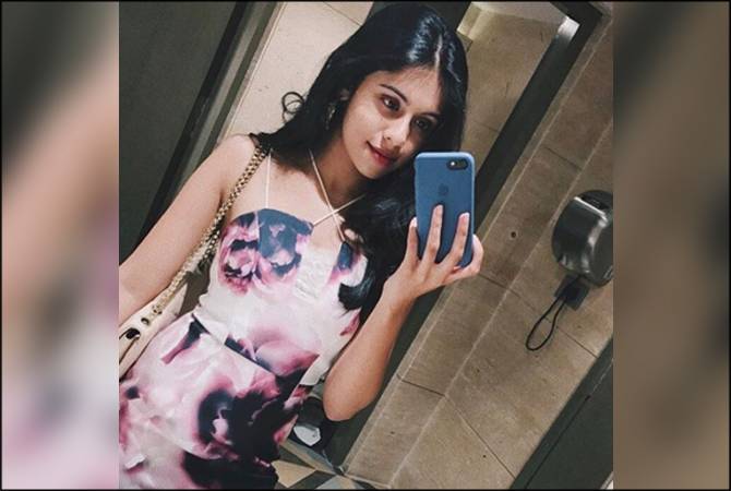 بالی ووڈ کے معروف اداکار کی بیٹی کی تصاویر نے انٹری سے پہلے ہی خطرے کی گھنٹیاں بجا دی