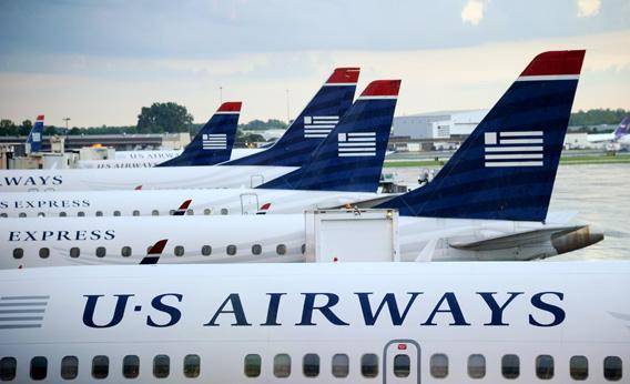 امریکن ایئر لائنز کے نئے طیاروں کی نشستوں کے درمیانی فاصلہ 2 انچ کم کردیا گیا 