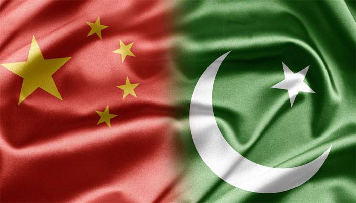 چینی کمپنیوں میں ساٹھ ہزار سے زیادہ پاکستانی کام کررہے ہیں