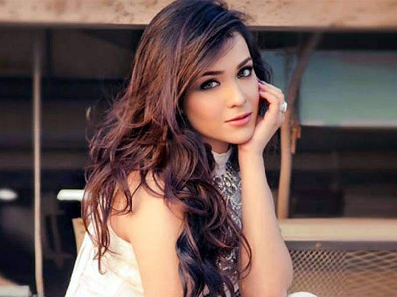 اداکارہ حمائمہ ملک نے نئی فلم ’مولا جٹ 2کیلئے 20کلو وزن بڑھا لیا 