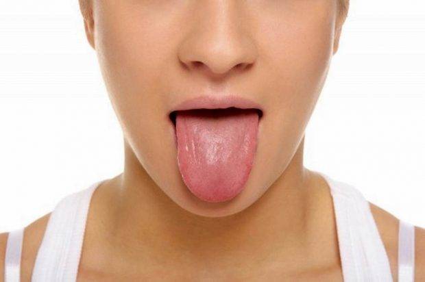 آپ کی زبان کا رنگ آپ کی صحت کا پتہ بتاتا ہے 